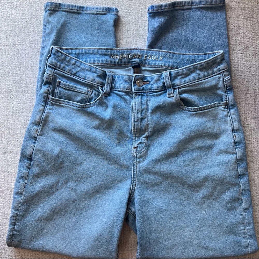 American Eagle Stretch Mom Jeans - Picture 2 of 8